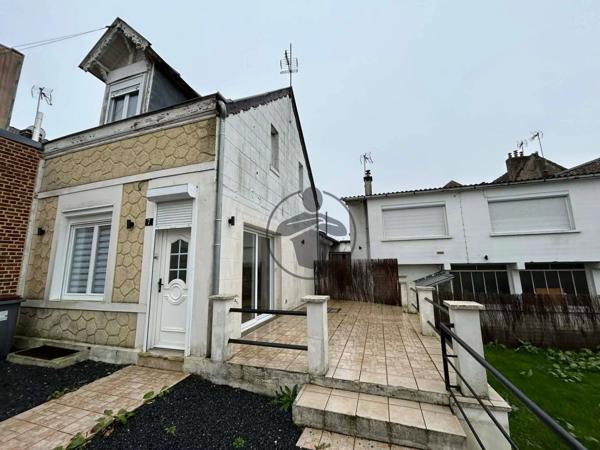 Vente                                                      Immeuble
                        
                     6 pièces                      109 m2                     à Saint-Quentin