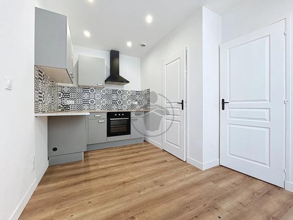 Vente Immeuble 6 pièces 109 m2 à Saint-Quentin