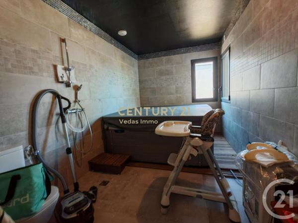 Maison à vendre  9 pièces - 250,21 m2 JUVIGNAC - 34