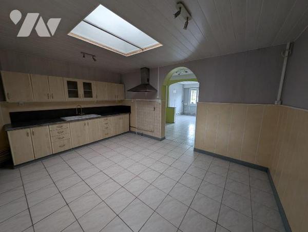 MAISON A VENDRE SAINT POL SUR MER 59 ! 
Exclusivité ? Maison familiale avec jardin plein sud à...