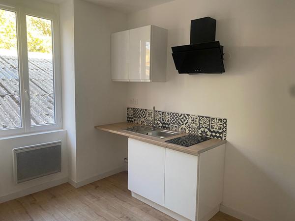 BEDARIEUX - Appartement 1 pièce(s) - 36,60 m² - Loyer 440 € CC