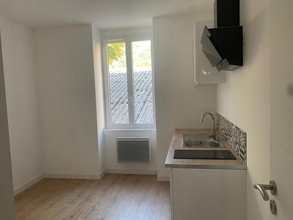 BEDARIEUX - Appartement 1 pièce(s) - 36,60 m² - Loyer 440 € CC