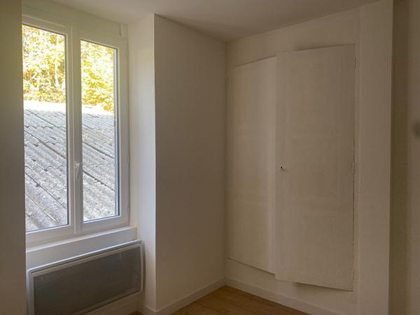 BEDARIEUX - Appartement 1 pièce(s) - 36,60 m² - Loyer 440 € CC