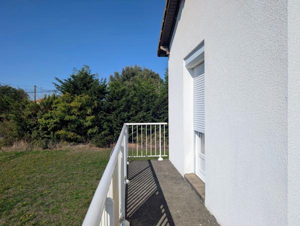 Maison à vendre 92 m² - NUEIL LES AUBIERS (79)