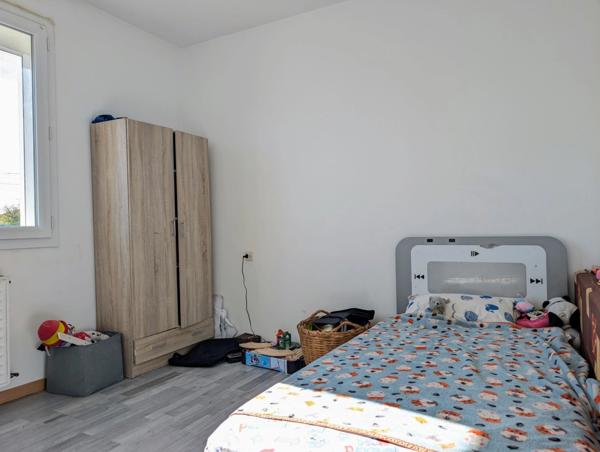 Maison à vendre 92 m² - NUEIL LES AUBIERS (79)