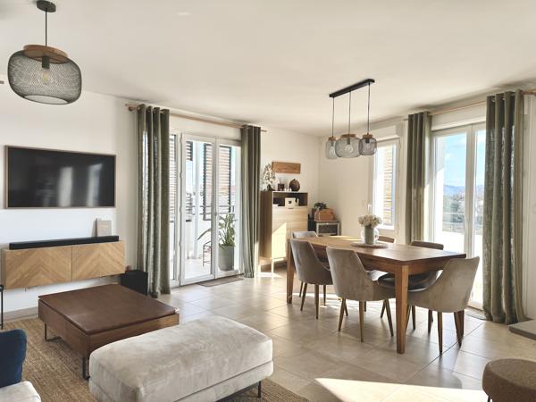 Appartement
         3 pièces
        - 75 m² Exclusivité 249 000 € *