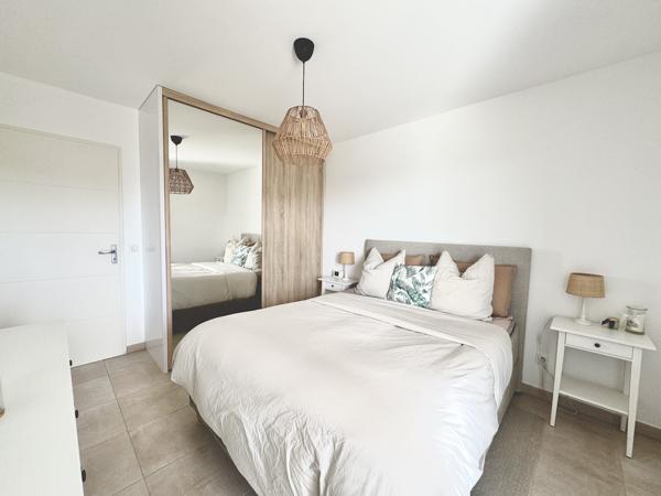 Appartement
         3 pièces
        - 75 m² Exclusivité 249 000 € *