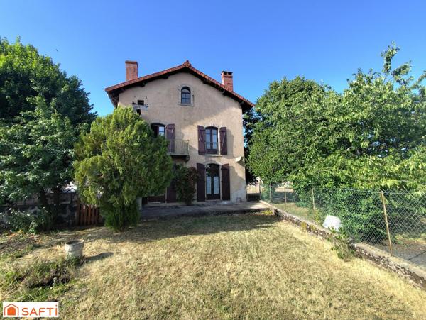 propriété avec grand terrain et atelier