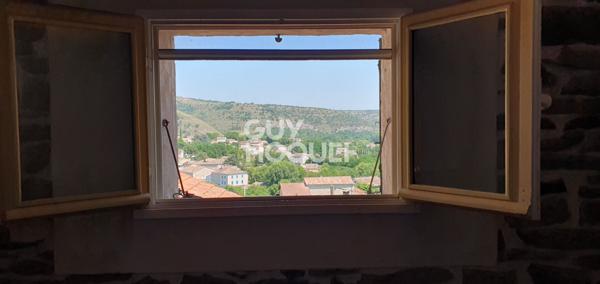 Maison de village en pierres avec terrain