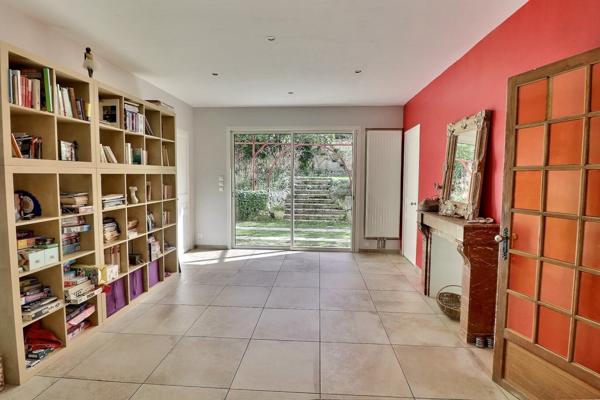 Chateau gombert (13013) Villa familiale T9 avec beaucoup de charme entre Château-Gombert et Plan-de-Cuques, 240m2 sur 1400m2 de jardin