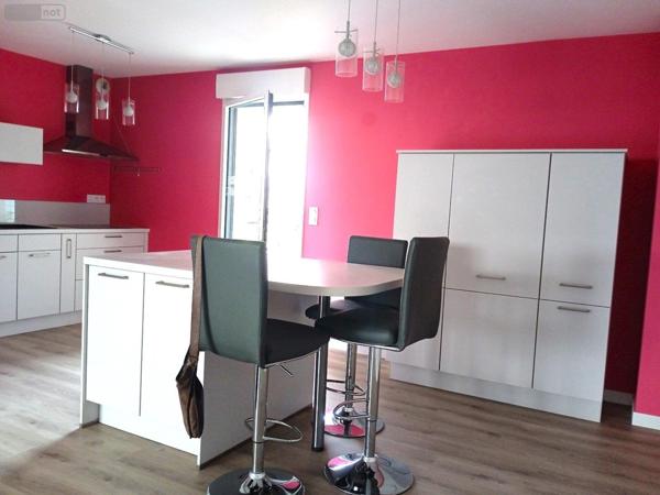 Appartement à vendre à Fougères en Ille-et-Vilaine (35300), ref : VTEPOT