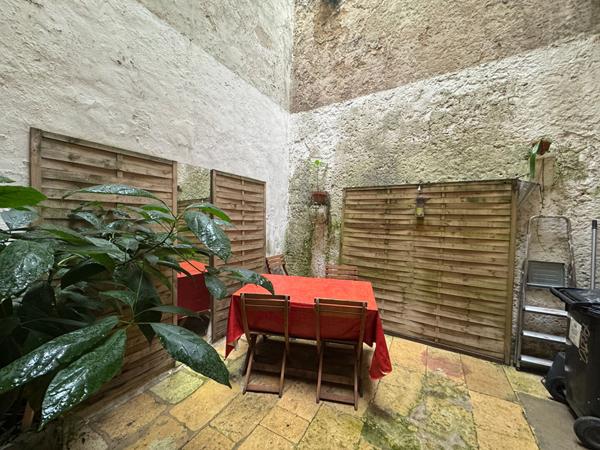 Grand T1 avec terrasse - Saint-Paul , Bordeaux
