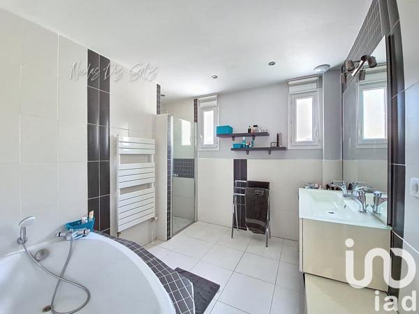 Maison à vendre 5 pièces 200 m² Saint-Leu-d'Esserent