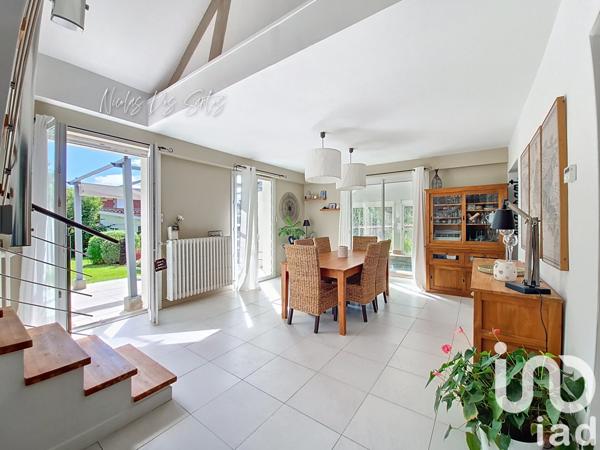 Maison à vendre 5 pièces 200 m² Saint-Leu-d'Esserent