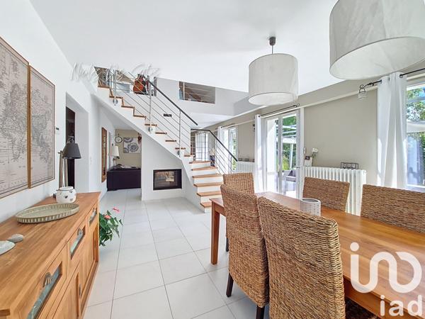 Maison à vendre 5 pièces 200 m² Saint-Leu-d'Esserent