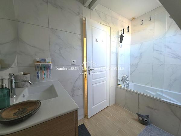 NOGENT LE ROI TRES PROCHE RAVISSANTE MAISON de 103 m², 3 CHAMBRES