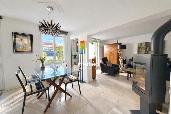 Maison centre-ville à deux pas de la plage avec garage et terrasses