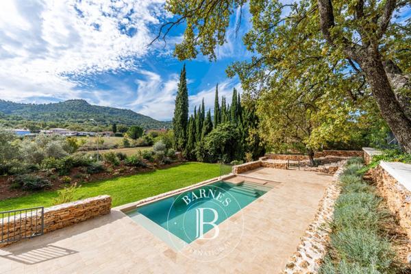 Aix-en-Provence, Maison 5 Chambres -  309 m² à vendre