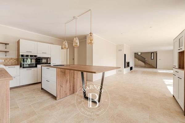 Aix-en-Provence, Maison 5 Chambres -  309 m² à vendre