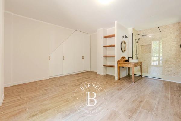 Aix-en-Provence, Maison 5 Chambres -  309 m² à vendre