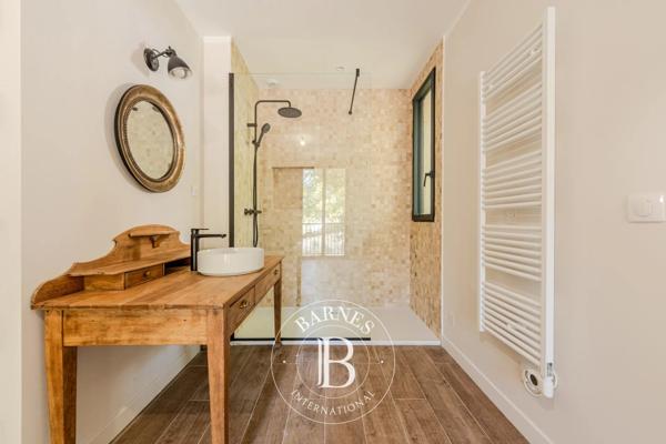 Aix-en-Provence, Maison 5 Chambres -  309 m² à vendre