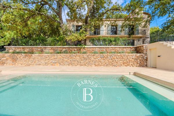 Aix-en-Provence, Maison 5 Chambres -  309 m² à vendre