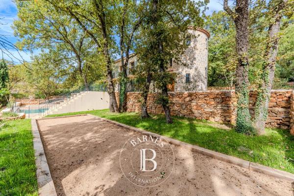 Aix-en-Provence, Maison 5 Chambres -  309 m² à vendre