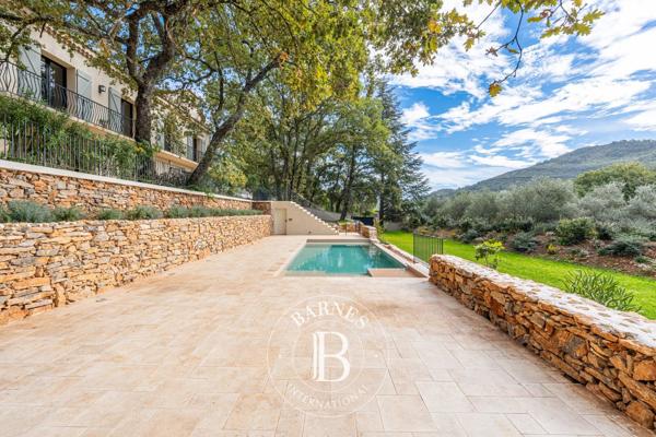 Aix-en-Provence, Maison 5 Chambres -  309 m² à vendre