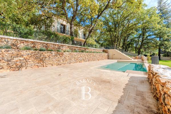 Aix-en-Provence, Maison 5 Chambres -  309 m² à vendre