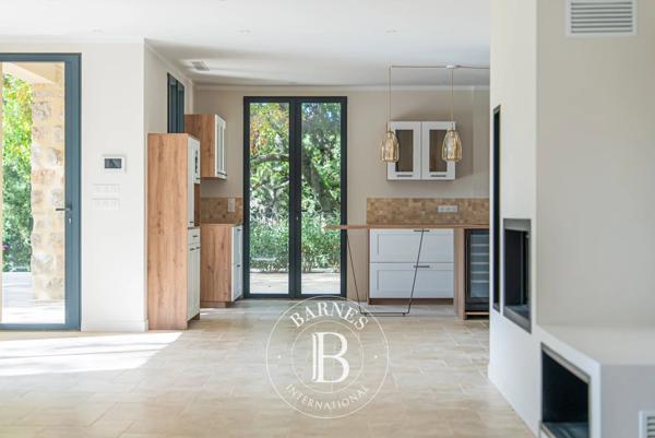 Aix-en-Provence, Maison 5 Chambres -  309 m² à vendre