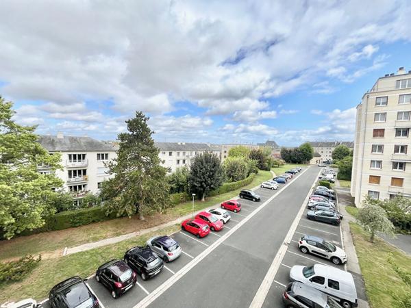 A VENDRE appartement Caen 3 pièce(s) 67.85 m2 - vue dégagée - au calme - parking - cave