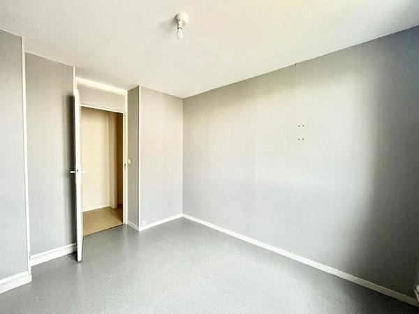 A VENDRE appartement Caen 3 pièce(s) 67.85 m2 - vue dégagée - au calme - parking - cave