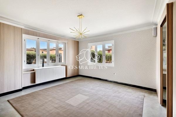 MAISON HAUTEURS DE ROUSSILLON – 4ch – 140m2 – 661m2