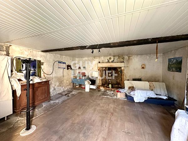 Maison à rénover à Pissotte 164m2