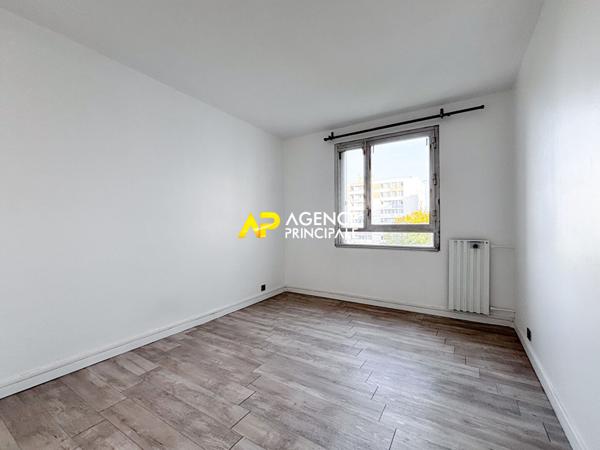 Sartrouville - Appartement 3 pièces 65.56 m² avec deux places de parkings €226 600 ** - Référence 9541
