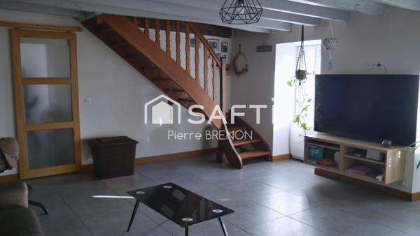 Maison a vendre de 189m2 sur 2.5 hectares de terrain