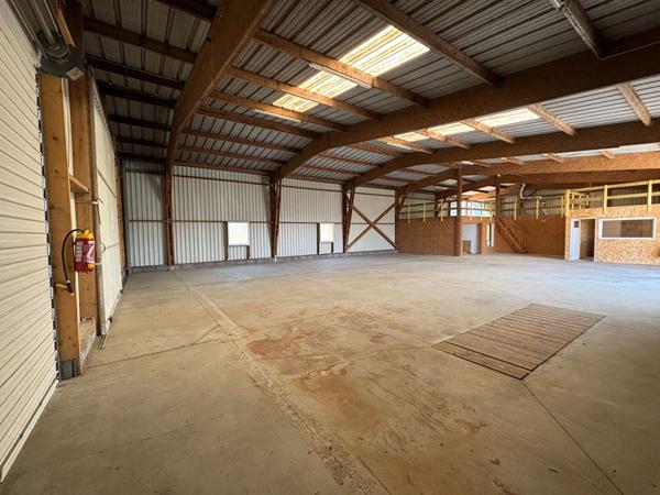 Entrepôt / local industriel 405 m2