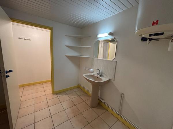 Entrepôt / local industriel 405 m2