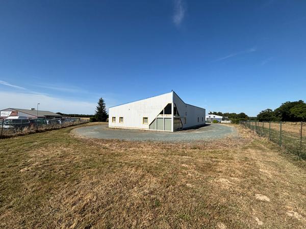 Entrepôt / local industriel 405 m2