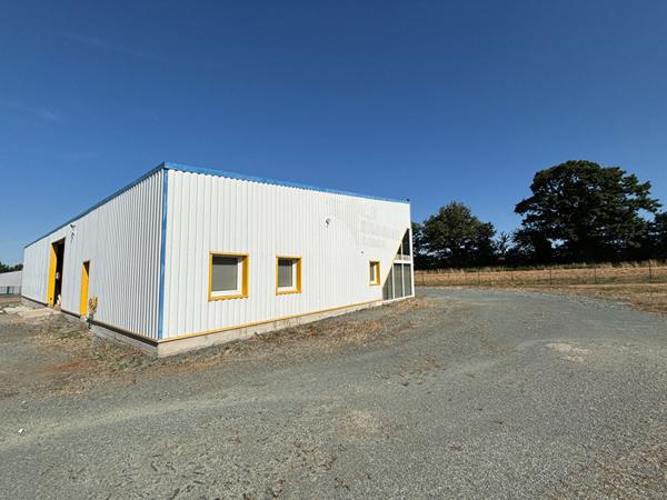 Entrepôt / local industriel 405 m2
