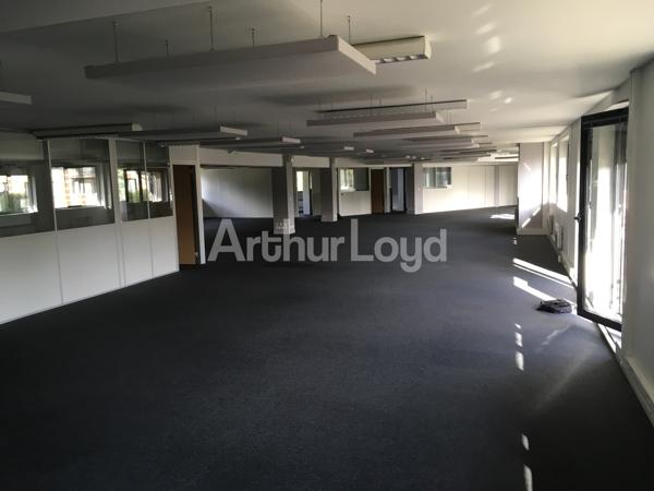 Bureaux à vendre ou à louer dès 506 m² - Environnement verdoyant & accessibilité directe autoroutes