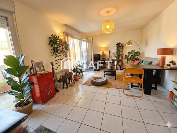 T2 FAIBLE CHARGES DE COPRO AVEC PISCINE