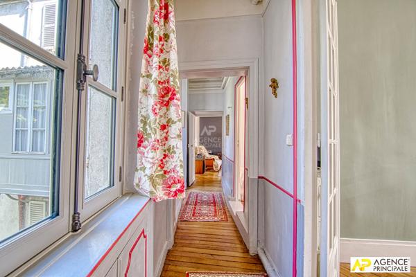 Versailles Chantiers Appartement 5 pièces 99.20 m² carrez- €770 000 ** - Référence 25910