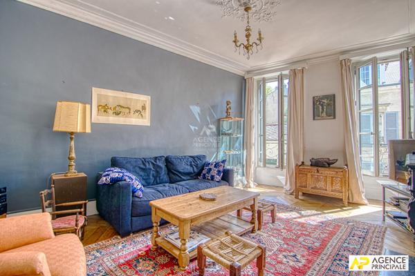 Versailles Chantiers Appartement 5 pièces 99.20 m² carrez- €770 000 ** - Référence 25910