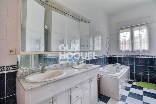 Maison à vendre de 7 pièces de 210 m²