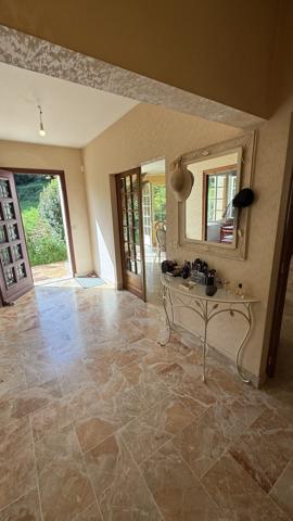 À vendre - Maison traditionnelle, 6 pièces située à Villedieu-le-Château (41800)