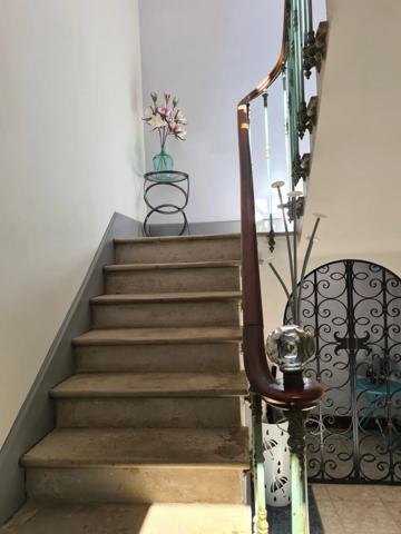 Maison de Maître rénovée – 215 m², Piscine, Garage, Cour et Terrasse