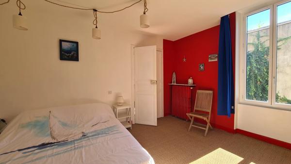 Maison de Maître rénovée – 215 m², Piscine, Garage, Cour et Terrasse