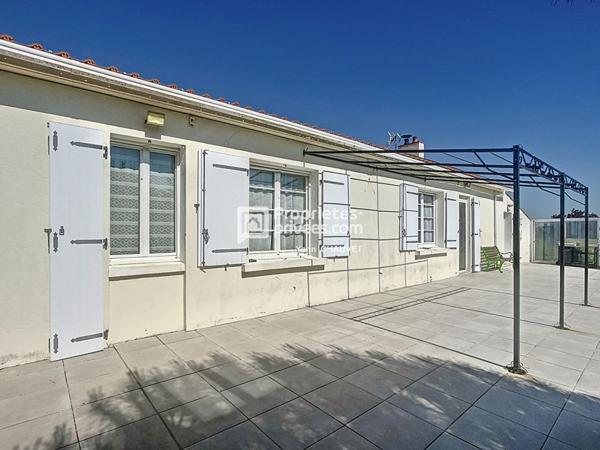 Maison Beauvoir Sur Mer 5 pièce(s) 100 m2 environ sur + d'1 Ha