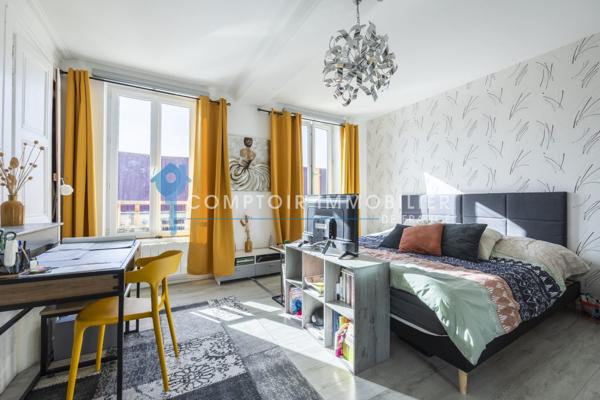 Maison
                                                                                                                                                                                                                                                                                                                        13 pièce(s)                                                                                                                                                                                                          8 chambre(s)                                                                                                                                                                                                          360  m²